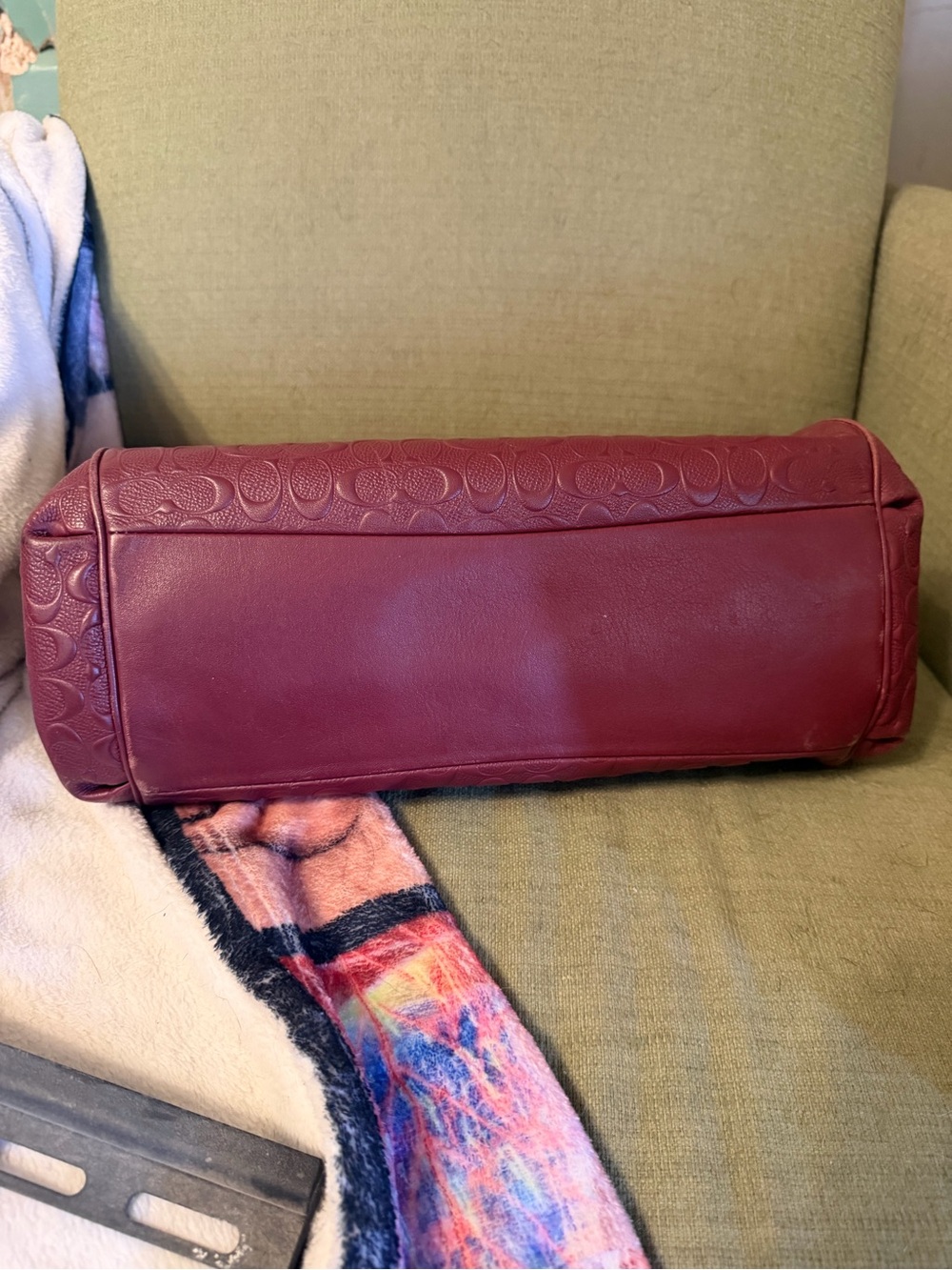 Coach Burgundy Lexy Shoulder Bag With Debossed C Logos (F48338) - Picture 4 of 15